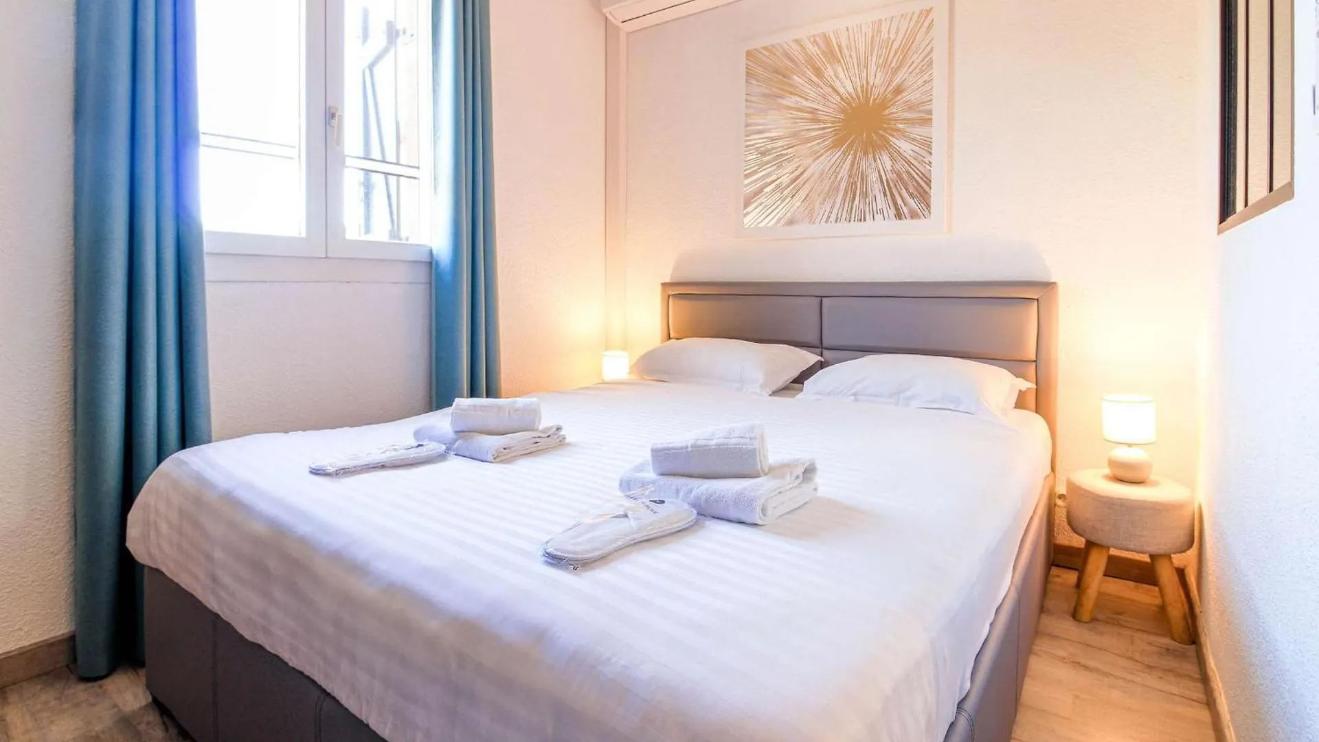 Appartement Select'Sohome - Duplex Pour 5 Personnes Dans Une Residence Avec Piscine - Roses-41 Bormes-les-Mimosas